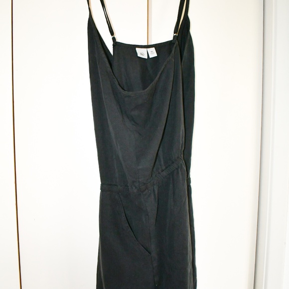 10 Tree Jumpsuit - XL - Picture 2 of 3